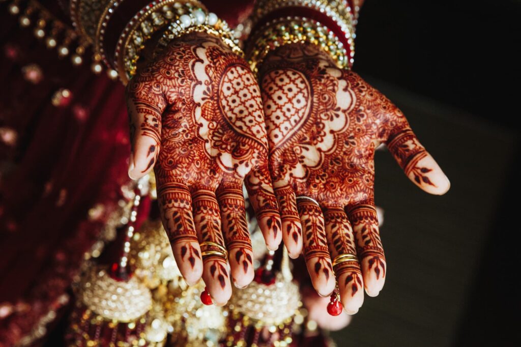 Nashville mehndi artist specializing in bridal henna