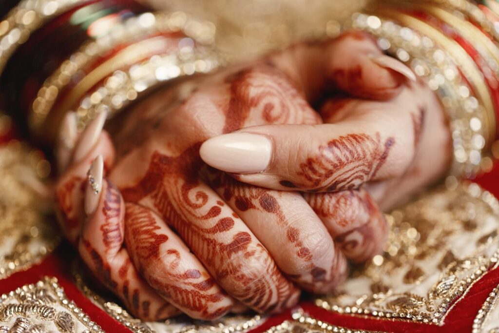 Nashville bridal henna artist creating detailed designs